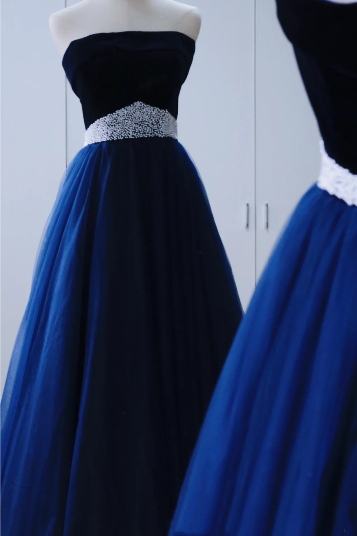 Classic royal blue dress, soft and delicate velvet material, waist beaded ball gown, evening dress, banquet dress