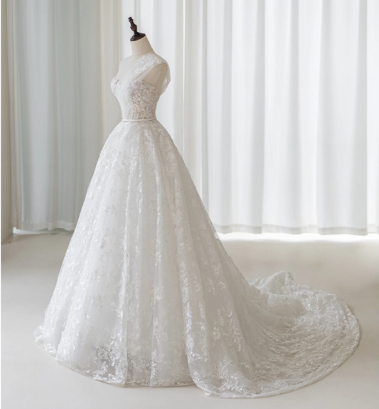 Love Neck Lace Wedding Dress Sleeveless Princess Train Bridal Wedding Dress