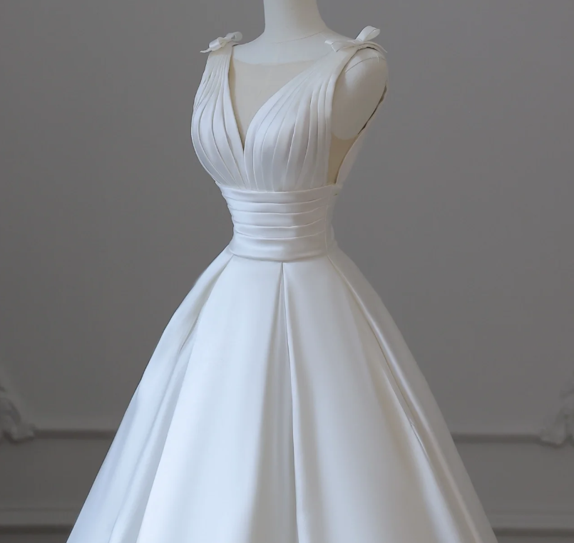 V Neck A Line Train Wedding Dress Pleated Bodice Sexy Pleated Waist Satin Wedding Dress