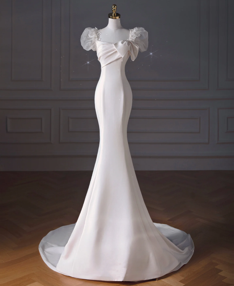 Elegant fishtail square neck satin wedding dress with short sleeves and sweeping tail and backless wedding dress