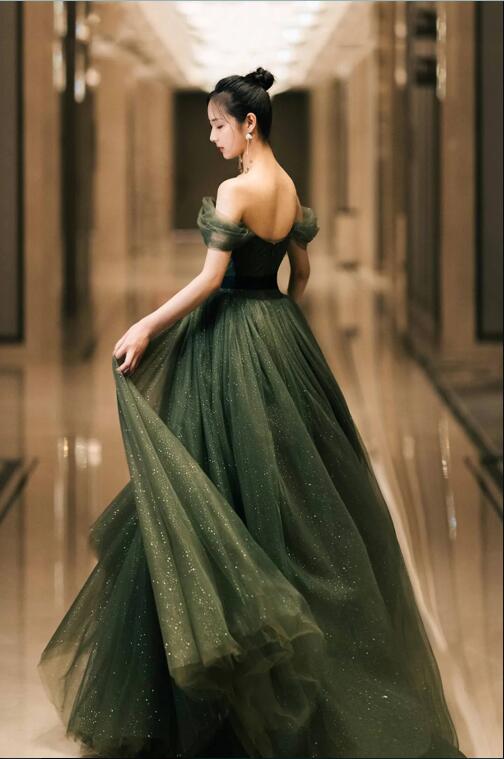 Beautiful Green Tulle Long Prom Dress, A-Line Off the Shoulder Graduation Dress